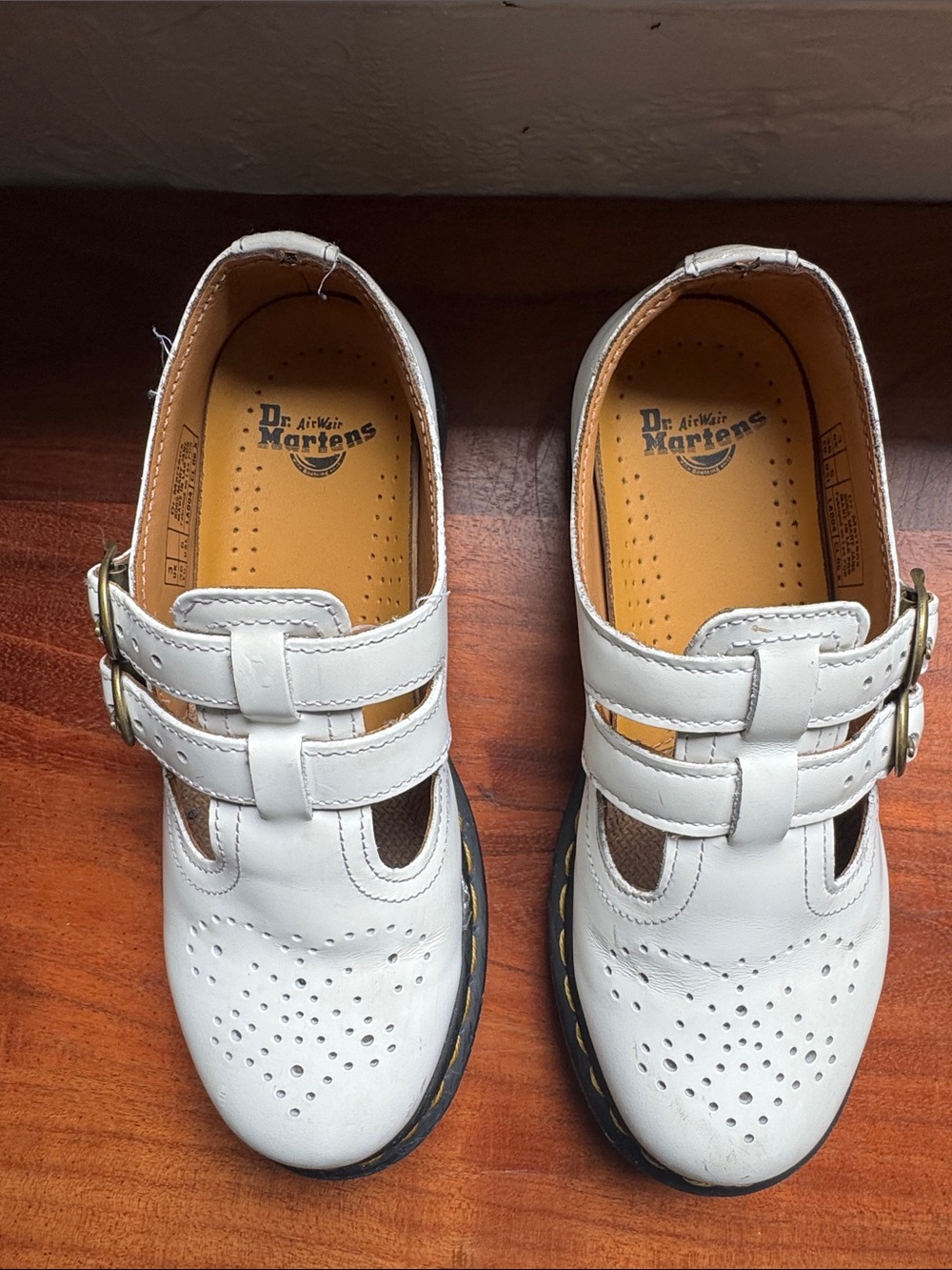 Dr. Marten White Double-Buckle Mary Jane Shoes size 5 8065